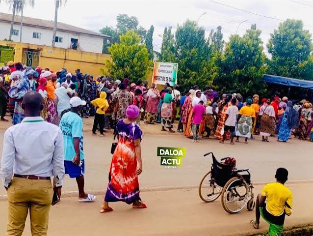 De Daloa à Abobo : comment les femmes des marchés ont pris la tête de la révolte contre la vie chère